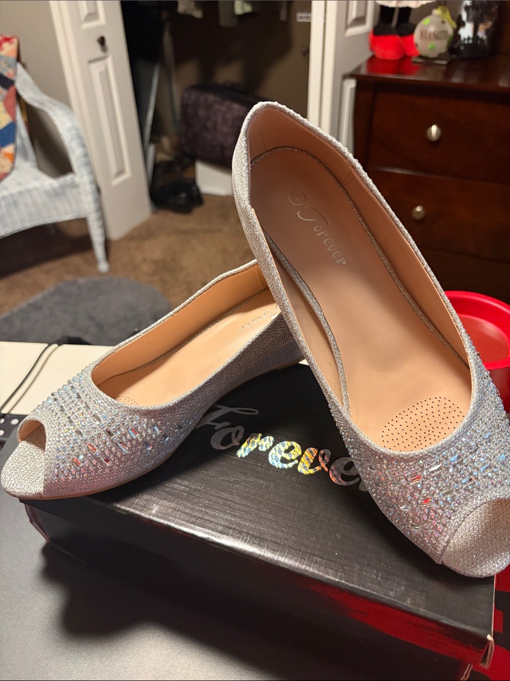 Forever Silver Glitter Peep-Toe wedge hill with Rhinestones..size 9